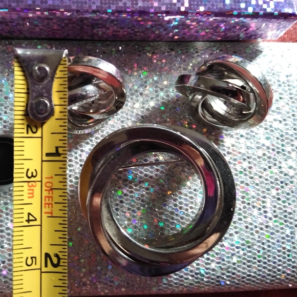 Unique Silver Matching Brooch And Earrings - Picture 5 of 9